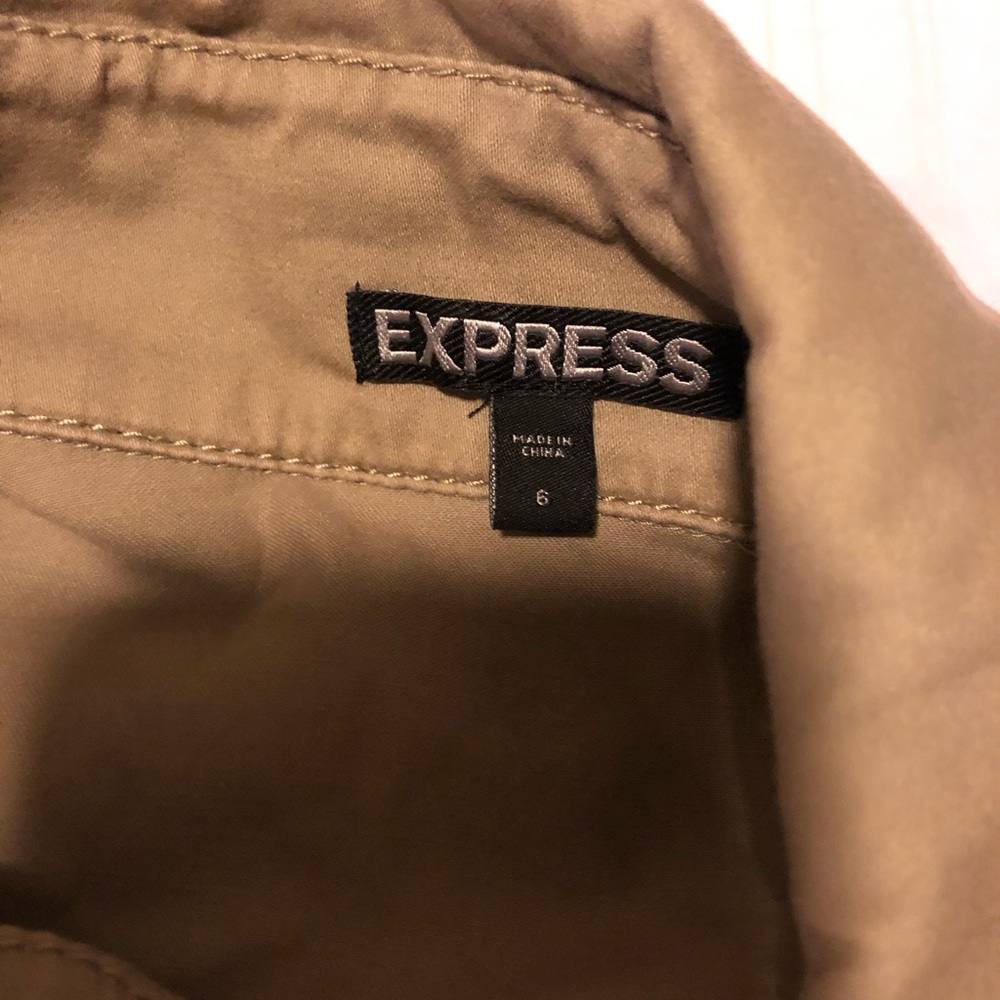 Express tan blazer size 6 - Picture 3 of 3